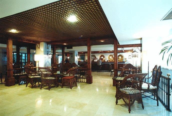 Al-Mar Hotel Algeciras Restaurant photo